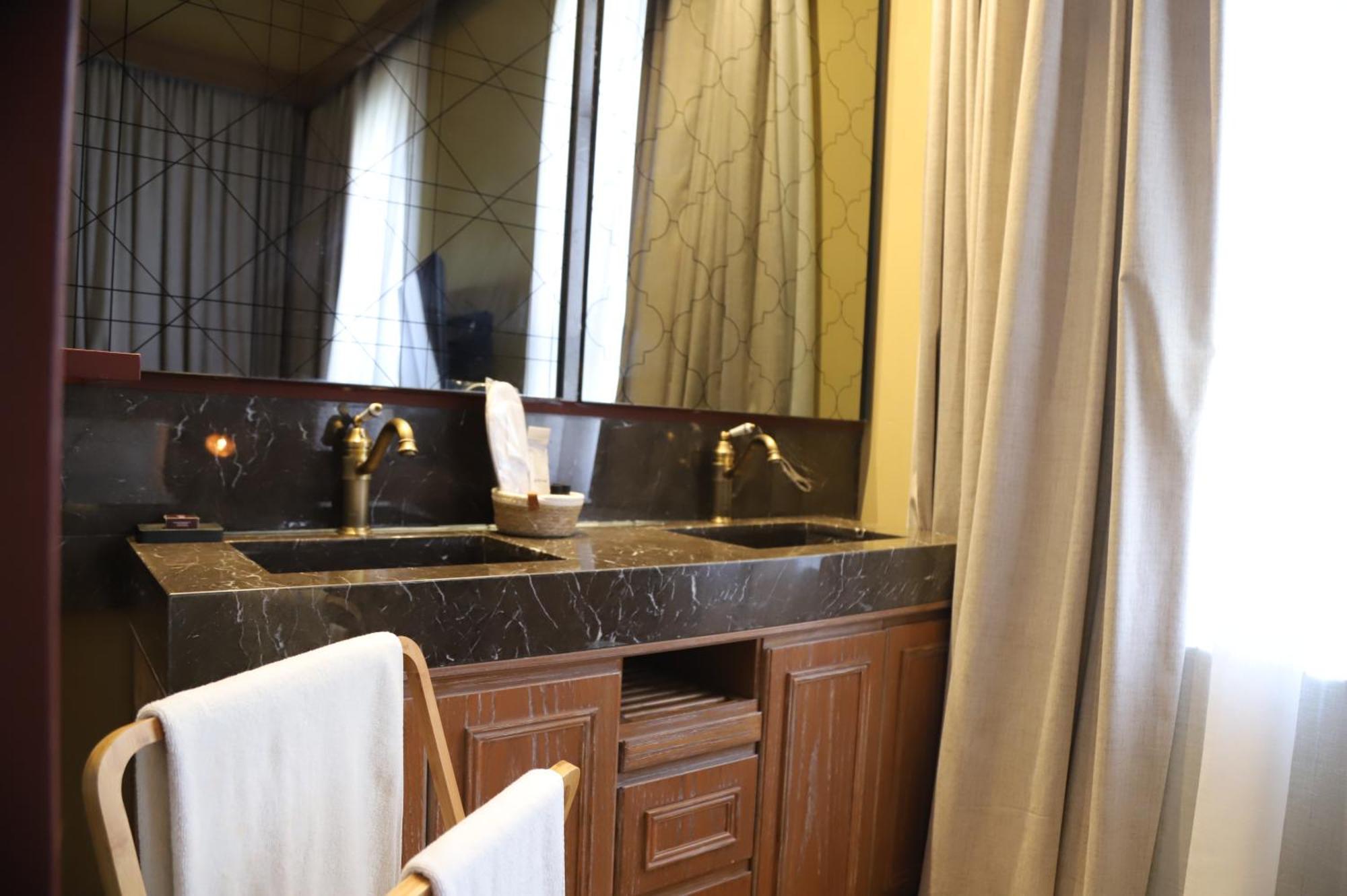 Hotel Lost Gemmayzeh Beyrut Dış mekan fotoğraf