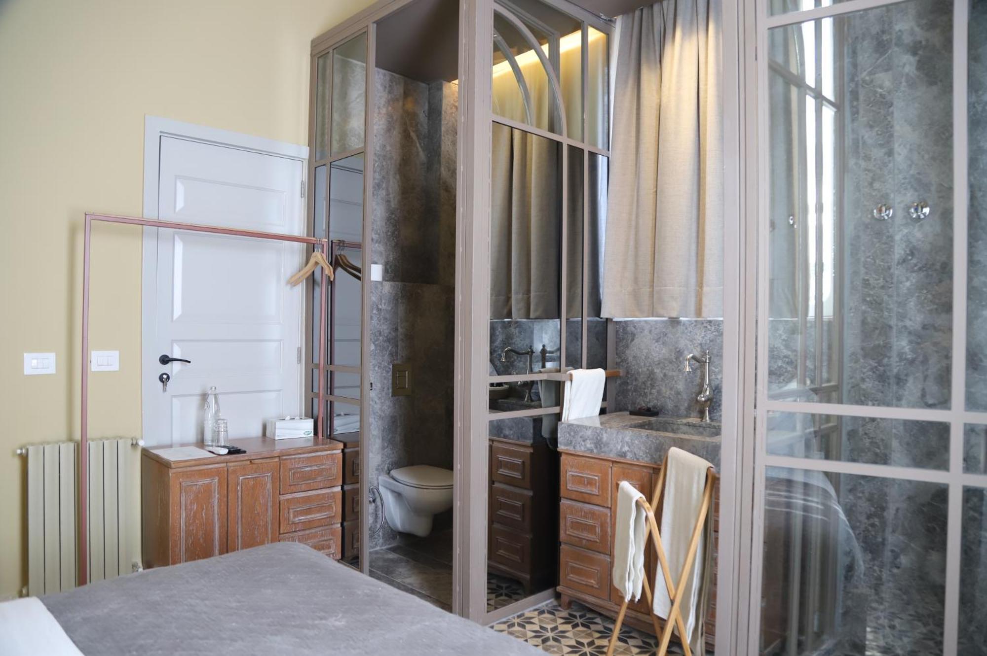 Hotel Lost Gemmayzeh Beyrut Dış mekan fotoğraf